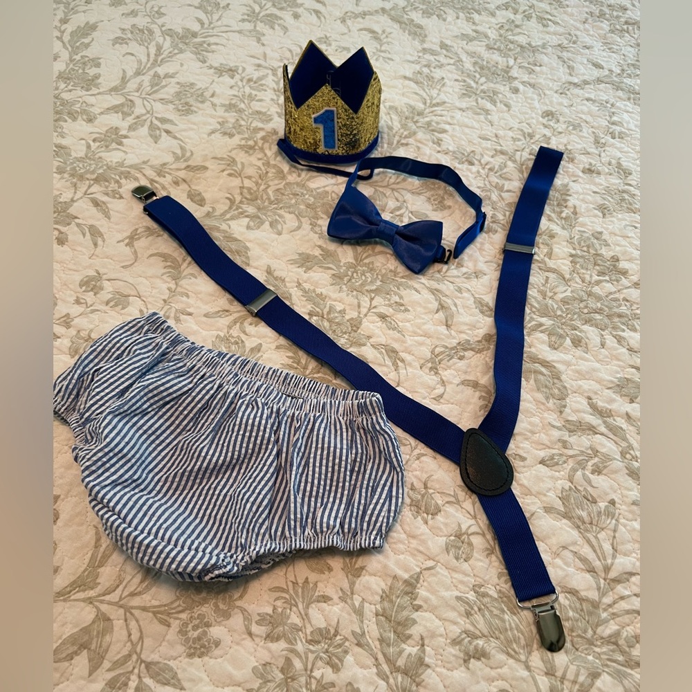 1 year Birthday outfit NWOT